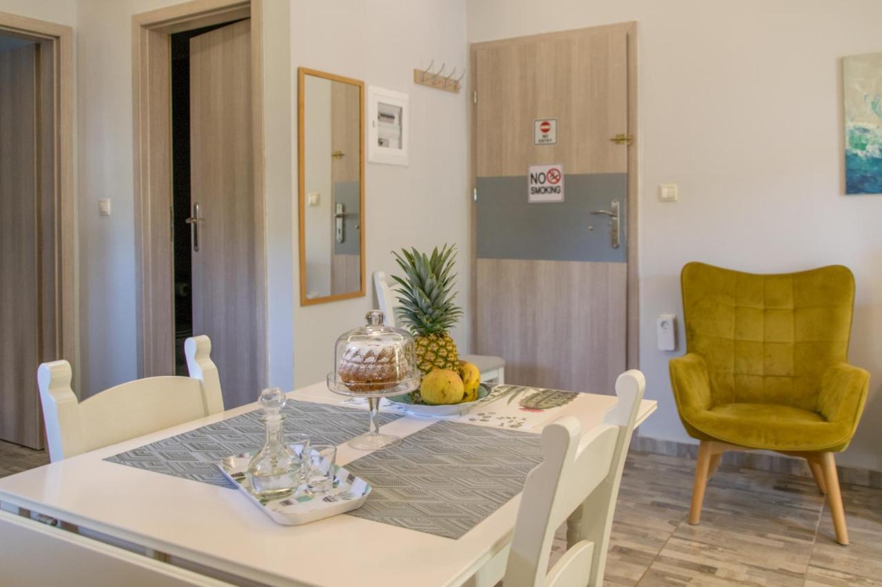 The Prickly Pear Apartment Chrissi Akti Chania Exterior foto