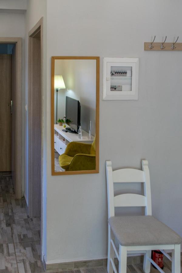 The Prickly Pear Apartment Chrissi Akti Chania Exterior foto