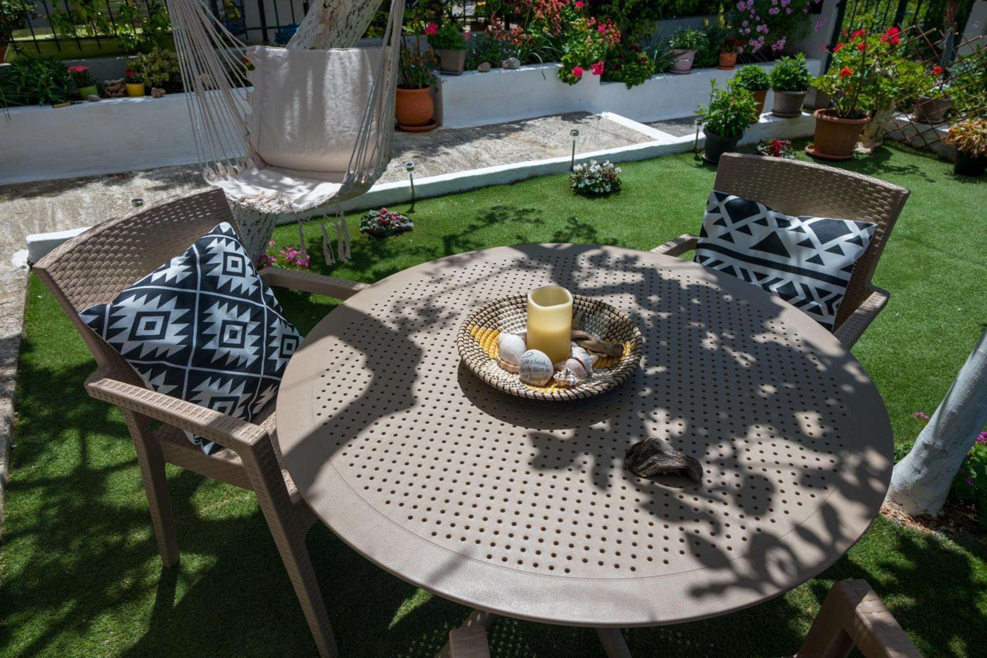 The Prickly Pear Apartment Chrissi Akti Chania Exterior foto
