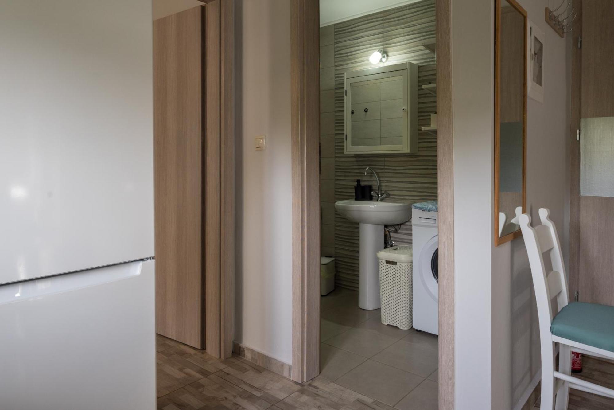 The Prickly Pear Apartment Chrissi Akti Chania Exterior foto