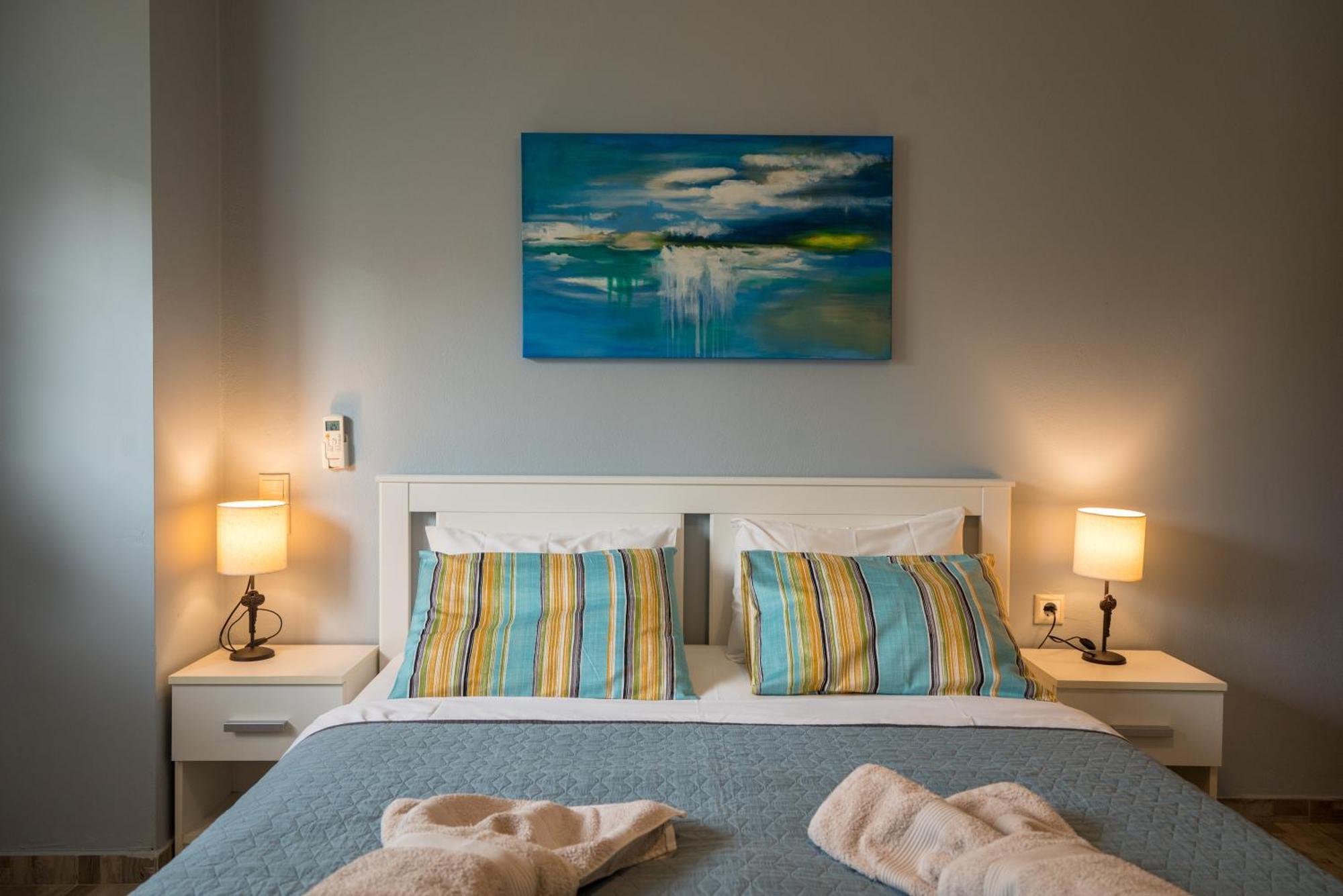 The Prickly Pear Apartment Chrissi Akti Chania Exterior foto